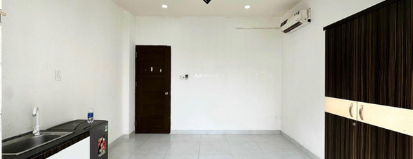 Phòng gồm có Đầy đủ cho thuê phòng trọ Phường 7, Hồ Chí Minh, trong căn này gồm 1 phòng ngủ, 1 WC liên hệ trực tiếp để được tư vấn-03