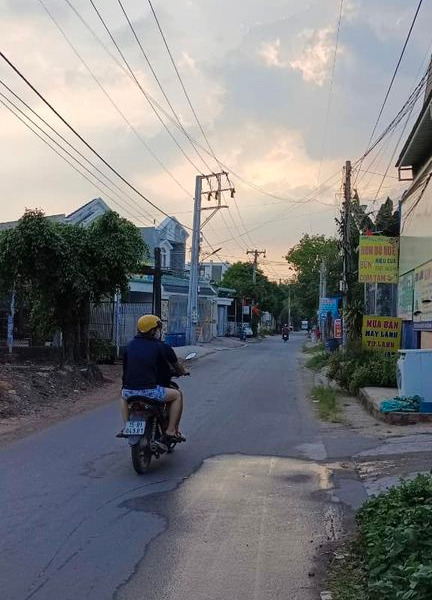 Bán nhà riêng thị xã Dĩ An, tỉnh Bình Dương giá 2,2 tỷ-01