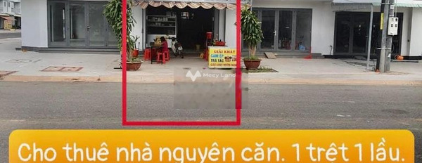 Mới mua cho thuê nhà ngay trên Vĩnh Tân, Tân Uyên, giá thuê siêu khủng 6 triệu/tháng diện tích sàn là 100m2 nhà kiên cố-03