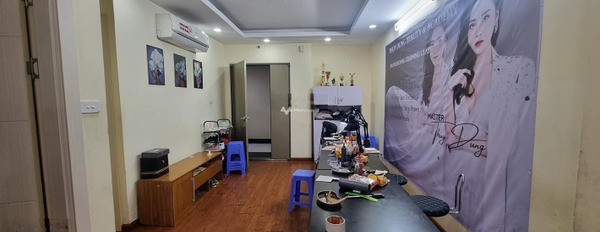 Dự án Yên Hòa Thăng Long, bán căn hộ vị trí đặt ngay tại Mạc Thái Tổ, Cầu Giấy diện tích thực tế 71m2 trong căn này gồm có Nội thất cơ bản liền tường.-03