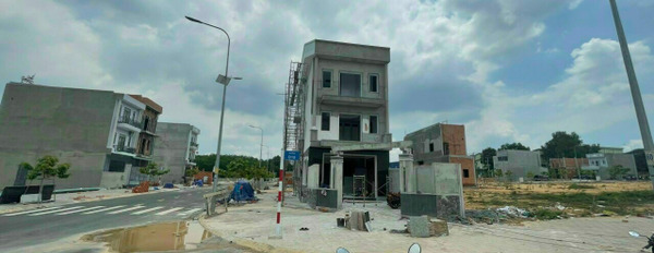 Bán đất nền Thị xã Tân Uyên, diện tích 124m2, giá chỉ 905 triệu, sổ sẵn thổ cư 100% chiết khấu cao-03