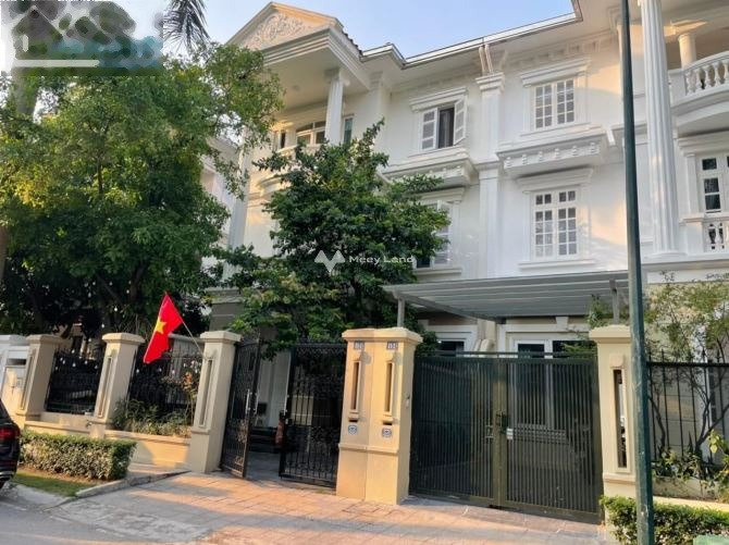 DT 230m2, bán biệt thự vị trí thuận lợi gần Nguyễn Hoàng Tôn, Hà Nội, trong căn nhà này có 5 PN, với ngõ có độ 20 mét lh biết chi tiết-01