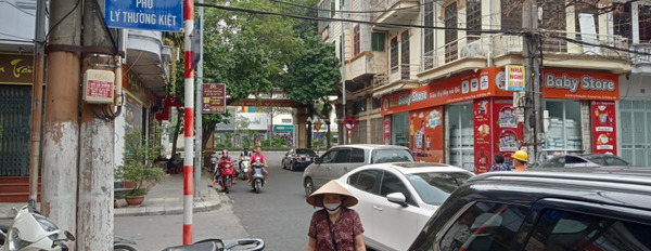 Tọa lạc ngay ở Lý Thường Kiệt, Hà Đông bán nhà bán ngay với giá bất ngờ 7.2 tỷ nhà này gồm 3 phòng ngủ 3 WC-03