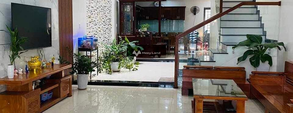 Diện tích 85m2 bán nhà ở vị trí đặt ngay Nguyễn Hữu Thọ, Khuê Trung hướng Tây - Nam trong nhà này bao gồm 3 phòng ngủ 4 WC ở lâu dài-03