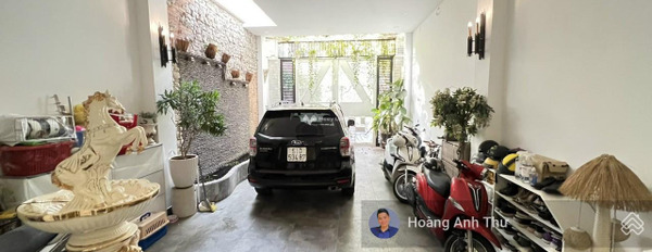 Tổng quan nhà có tất cả 6 PN, bán nhà ở diện tích chuẩn 130m2 bán ngay với giá đề xuất từ 25 tỷ tại Phổ Quang, Hồ Chí Minh-03