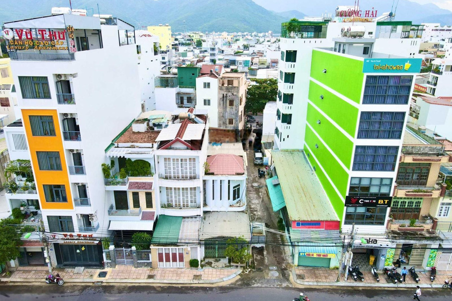Vị trí mặt tiền tọa lạc ngay trên Hoàng Sa, Nha Trang bán nhà giá bán cực rẻ chỉ 11 tỷ trong nhà này bao gồm 3 PN 2 WC-01