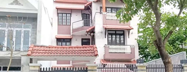 Nhà gồm 4 PN bán nhà ở có diện tích gồm 210m2 giá bán cạnh tranh chỉ 9.3 tỷ vị trí thuận lợi tọa lạc ngay Hòa Minh, Đà Nẵng, hướng Tây Bắc-03