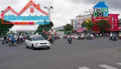 DT 180m2 bán nhà ở vị trí thuận lợi ngay tại Nguyễn Thái Bình, Hòa Minh căn nhà gồm có 3 phòng ngủ với ngõ lưu thông 7 mét cảm ơn đã xem tin