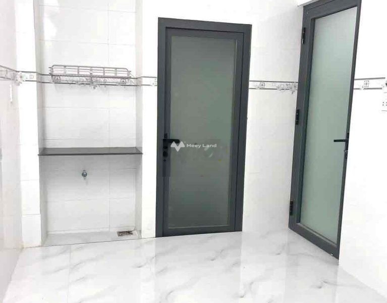 Diện tích 20m2 cho thuê phòng trọ mặt tiền nằm ở Phường 11, Bình Thạnh thuê ngay với giá cực tốt từ 3.5 triệu/tháng tổng quan có tổng cộng Nhà trống-01