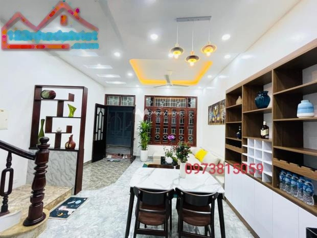 Bán nhà bán ngay với giá bất ngờ 3.8 tỷ có diện tích chung là 40m2 vị trí ở Nguyễn Xiển, Hà Nội-01