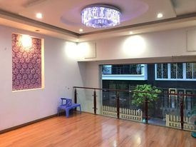 Diện tích thực khoảng 400 m2, cho thuê nhà ở vị trí mặt tiền ngay trên Lam Sơn, Hải Phòng, trong căn này gồm có 5 phòng ngủ, với đường chính rộng 6 m ...-03