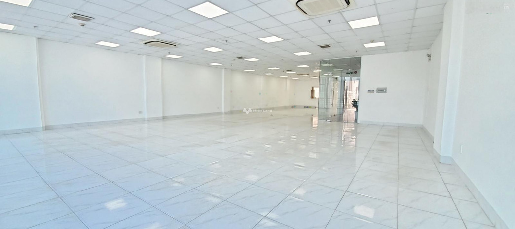 Thuê ngay với giá ưu đãi từ 70 triệu/tháng cho thuê sàn văn phòng mặt tiền tọa lạc trên Nguyễn Hữu Cảnh, Phường 22 diện tích vừa phải 137m2