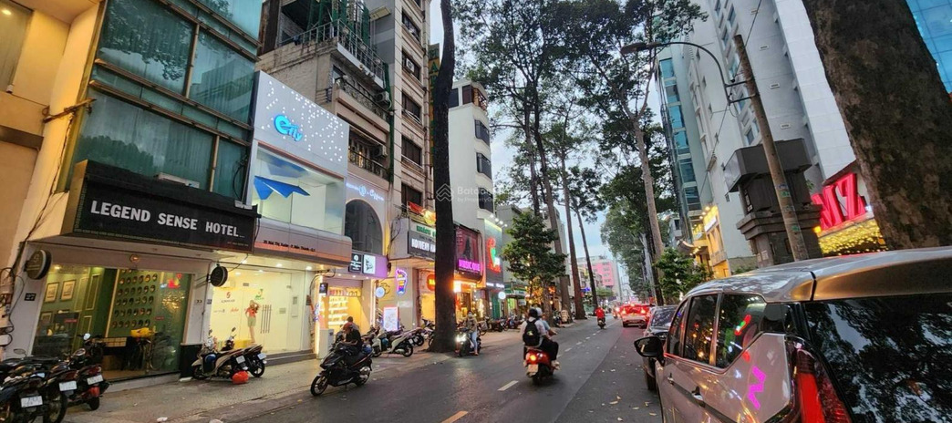 Tòa nhà mặt tiền Nguyễn Văn Thủ, Quận 1 - 8,7m x 22m, hầm 9 tầng - 108 tỷ - Tin thật 100%