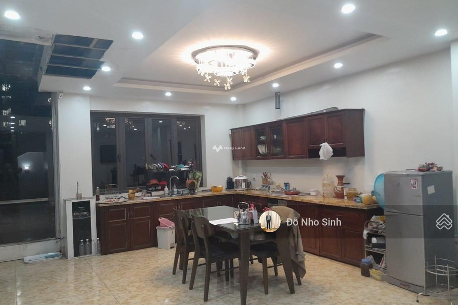Ngôi nhà có tổng cộng 4 PN, bán nhà ở diện tích khoảng 57m2 giá bán công khai chỉ 11.5 tỷ vị trí tiềm năng Nguyễn Văn Trỗi, Hà Nội-01
