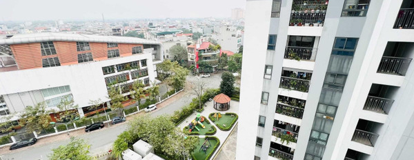 Khoảng 2.84 tỷ bán căn hộ diện tích mặt tiền 76m2 vị trí thuận lợi gần Giang Biên, Hà Nội-03