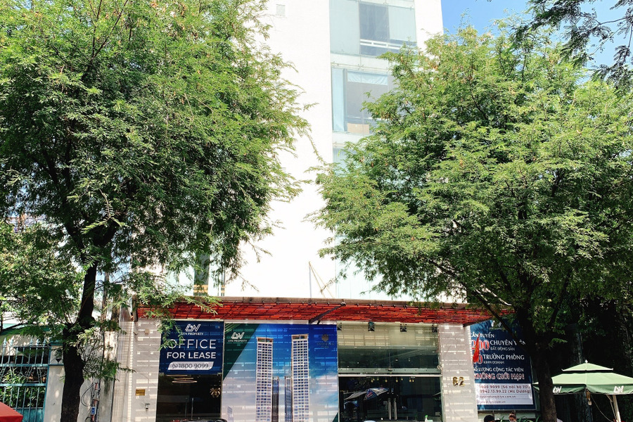 Cho thuê mặt bằng tầng trệt 82 Võ Văn Tần, Quận 3 đối diện đại học Mở Hồ Chí Minh. 210m2-01