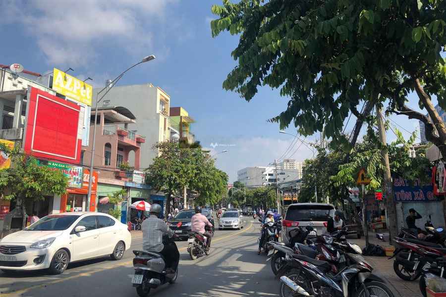 Bán nhà diện tích rộng 140m2 vị trí mặt tiền tại Quận 9, Hồ Chí Minh giá bán đàm phán 10.6 tỷ-01