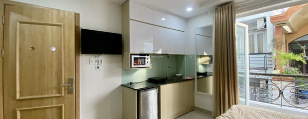 Căn phòng có nội thất nguyên mới Đầy đủ cho thuê phòng trọ Quận 3, Hồ Chí Minh, trong căn này có 1 phòng ngủ, 1 WC giao thông thuận lợi-03