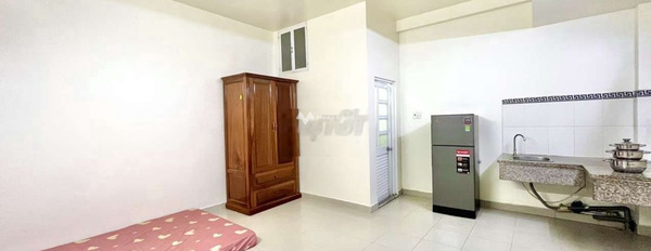 Cho thuê căn hộ diện tích dài 32m2 vị trí đặt ở Phổ Quang, Tân Bình thuê ngay với giá gốc 4 triệu/tháng-03
