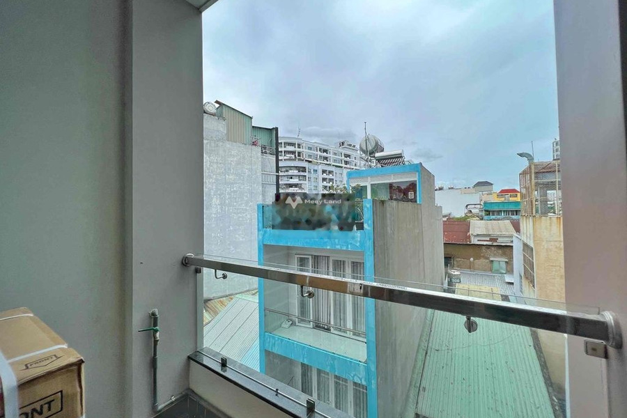 Nguyễn Tri Phương, Quận 5, cho thuê chung cư giá thuê sang tên 9 triệu/tháng, căn này có 1 phòng ngủ, 1 WC khu vực đông đúc-01