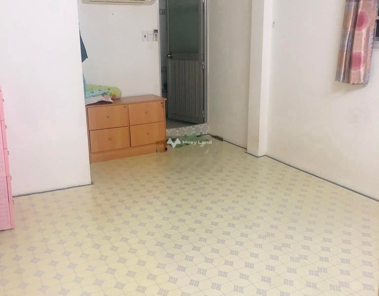 Nhà gồm 3 phòng ngủ, cho thuê nhà, giá thuê cực tốt từ 7 triệu/tháng diện tích chuẩn là 33m2 vị trí thuận lợi tại Phường 18, Hồ Chí Minh-01
