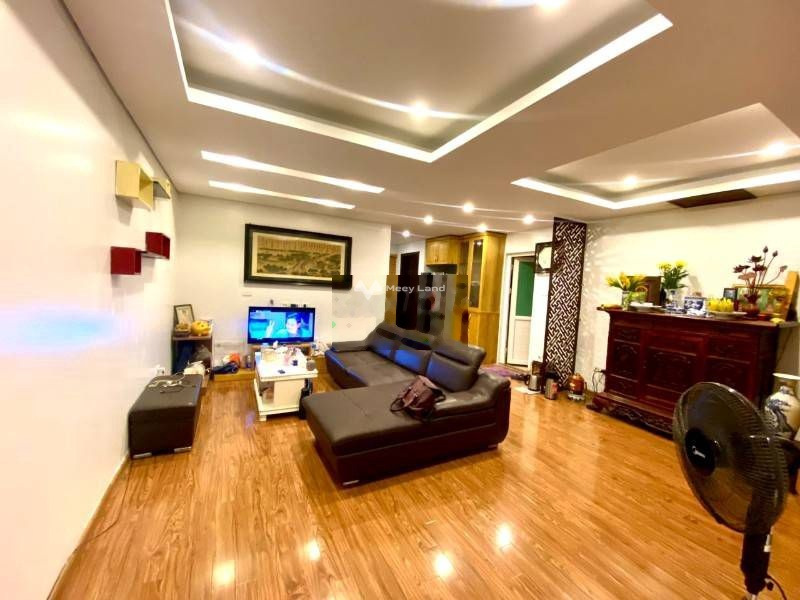 Nội thất đầy đủ, cho thuê căn hộ diện tích tổng 95m2 vị trí đẹp tọa lạc ngay tại Tân Mai, Hoàng Mai giá thuê siêu khủng 10.5 triệu/tháng-01