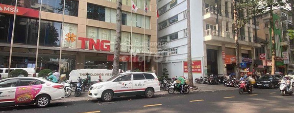 Bán nhà ở có diện tích gồm 185m2 bán ngay với giá cạnh tranh 120 tỷ vị trí thuận lợi gần Nguyễn Thái Bình, Hồ Chí Minh hướng Đông - Bắc-03