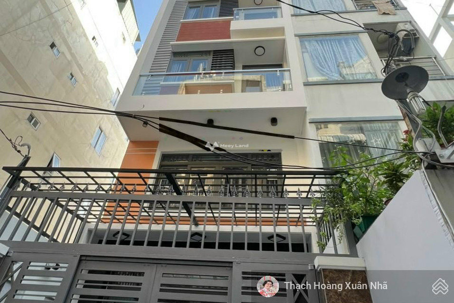 Nhà gồm 6 PN bán nhà ở có diện tích gồm 70m2 bán ngay với giá vô cùng rẻ 17.9 tỷ vị trí tốt ngay Tân Định, Hồ Chí Minh, hướng Đông - Nam-01