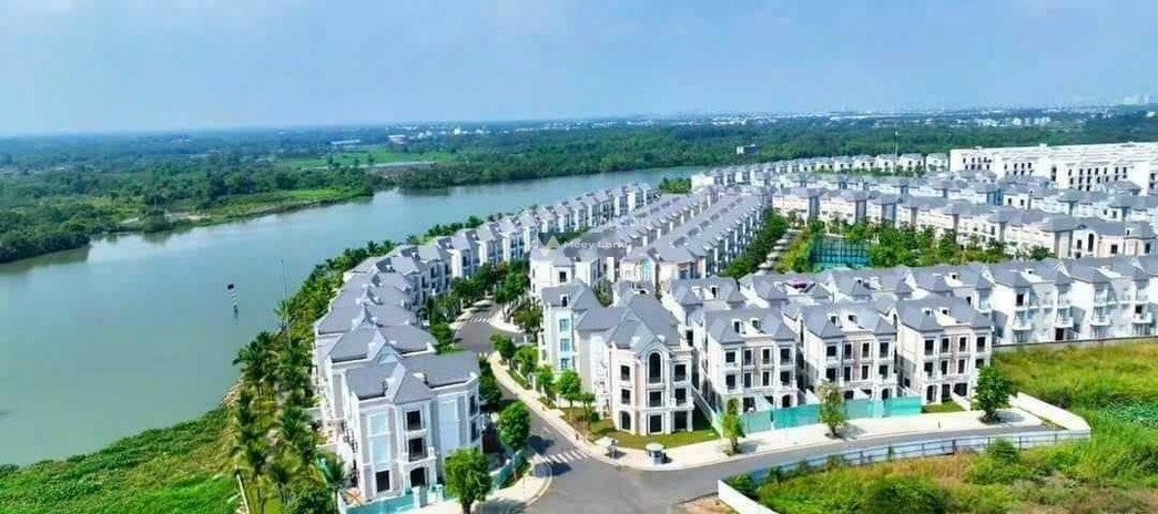 Bán biệt thự có diện tích thực 353m2 bán ngay với giá đặc biệt 40 tỷ vị trí thuận tiện Quận 9, Hồ Chí Minh