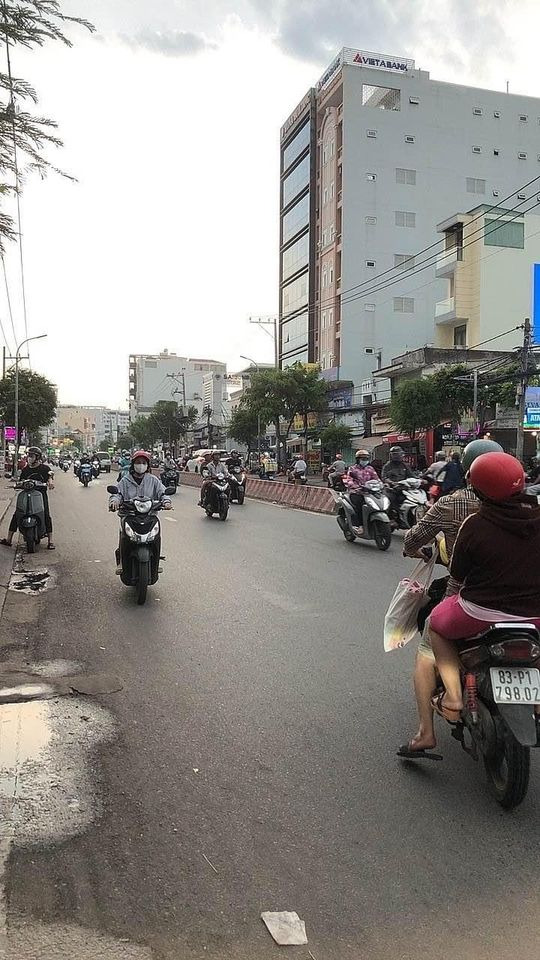 Bán đất quận 7 thành phố Hồ Chí Minh giá 90.0 triệu/m2-0