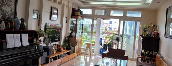 Tổng quan căn hộ Full nội thất., bán căn hộ tổng diện tích 90m2 vị trí đẹp tọa lạc ngay ở Thành Thái, Hà Nội bán ngay với giá tốt nhất chỉ 3.5 tỷ-02