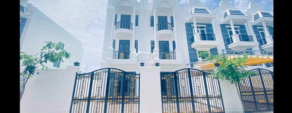 Tổng quan nhà này gồm 3 PN bán nhà giá bán đàm phán 2.99 tỷ diện tích chuẩn 117m2 vị trí thuận lợi ngay ở Phú Tân, Bến Tre-03