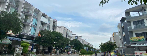 Nguyễn Văn Linh, Hồ Chí Minh bán đất có diện tích trung bình 70m2-03