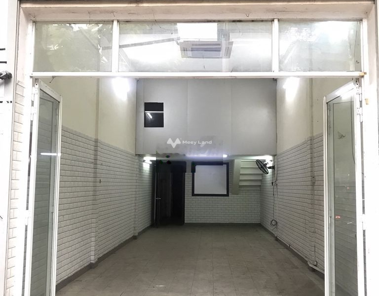 Diện tích tiêu chuẩn 90m2, cho thuê nhà ở vị trí đẹp tọa lạc gần Trần Phú, Quận 5, nhà này có tổng 6 phòng ngủ, 6 WC pháp lý rõ ràng-01