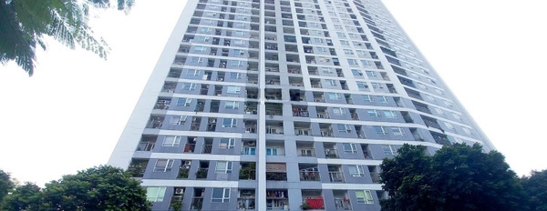 Nằm ở Bắc Từ Liêm, Hà Nội bán chung cư bán ngay với giá chốt nhanh 4.2 tỷ, hướng Nam, ngôi căn hộ này gồm 3 phòng ngủ, 2 WC nội thất hiện đại-03