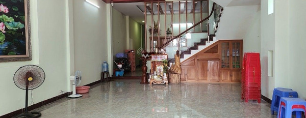 Nhà nhìn chung bao gồm 3 PN, bán nhà ở diện tích 124m2 giá bán cực tốt 8.3 tỷ nằm ở Buôn Ma Thuột, Đắk Lắk-03