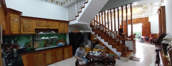 Diện tích chuẩn 77m2 bán nhà nằm ngay bên trong Trung Mỹ Tây, Hồ Chí Minh tổng quan nhà bao gồm 3 phòng ngủ 4 WC lh xem trực tiếp-02