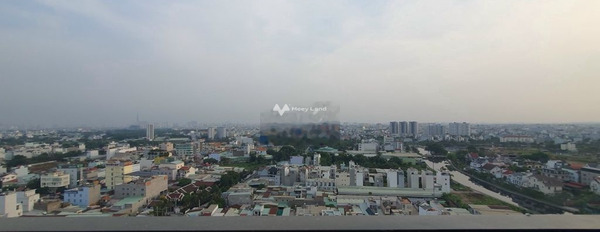 Trong căn hộ tổng quan gồm có 2 phòng ngủ, cho thuê căn hộ tọa lạc gần Thạnh Lộc, Hồ Chí Minh, 2 WC thuận tiện đi lại-03