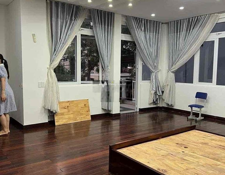 Tổng diện tích là 300m2, cho thuê nhà ở vị trí thuận lợi tọa lạc trên Phạm Văn Đồng, Đà Nẵng hỗ trợ mọi thủ tục miễn phí-01