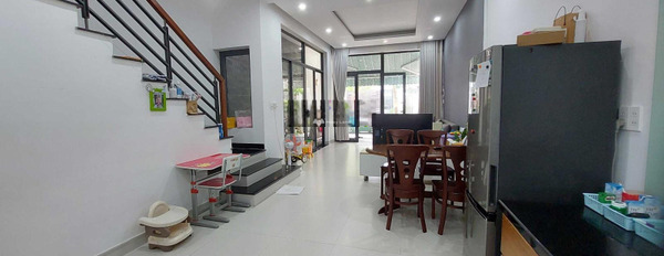 Nhà có 8 PN bán nhà bán ngay với giá đề cử chỉ 13.5 tỷ diện tích chuẩn 125m2 vị trí đặt tọa lạc ở Nguyễn Tất Thành, Đà Nẵng-02
