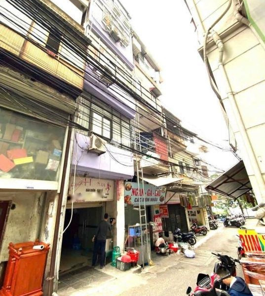 Bán nhà có diện tích chính 24m2 vị trí thuận lợi nằm tại Ba Đình, Hà Nội bán ngay với giá khoảng từ 5.9 tỷ-01
