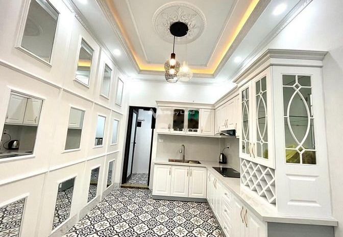 Bán nhà có diện tích rộng 32m2 vị trí thuận lợi tọa lạc ngay Phúc Xá, Hà Nội bán ngay với giá quy định chỉ 4.6 tỷ căn này bao gồm 2 phòng ngủ, 3 WC