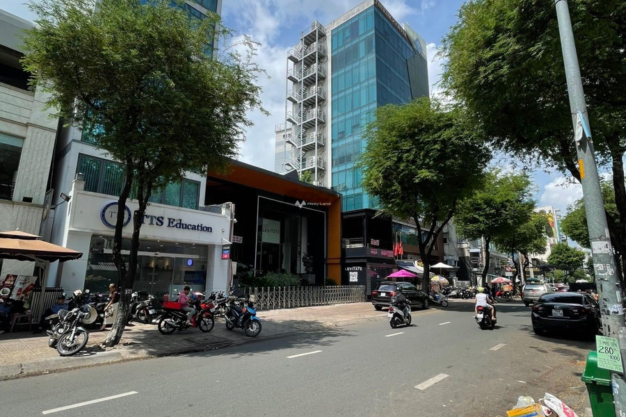 Chuyển sống nước ngoài bán nhà nằm ngay Quận 1, Hồ Chí Minh bán ngay với giá hấp dẫn từ 79 tỷ diện tích rộng 115m2 liên hệ chính chủ-01