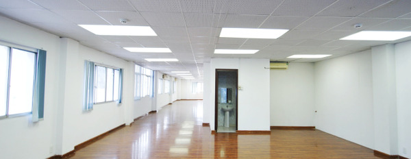 Văn phòng cho thuê tại 51 Võ Văn Tần, quận 3, diện tích 180m2, giá 69,9 triệu/tháng-03