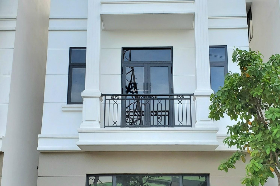 Bán nhà nằm trên Bình Chuẩn, Thuận An bán ngay với giá bàn giao chỉ 3.9 tỷ diện tích khoảng 66.1m2 ngôi nhà có tổng cộng 3 phòng ngủ-01