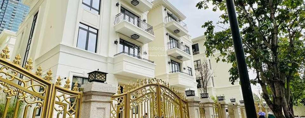 Vị trí dự án nằm ngay ở Vinhomes Golden River Ba Son, cho thuê nhà mặt tiền nằm tại Tôn Đức Thắng, Hồ Chí Minh có diện tích thực 225m2-03