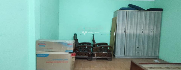 Với diện tích 210m2, cho thuê nhà ở vị trí mặt tiền tọa lạc gần Thanh Trì, Hà Nội, trong căn này bao gồm 3 PN, 3 WC giá rẻ bất ngờ-03