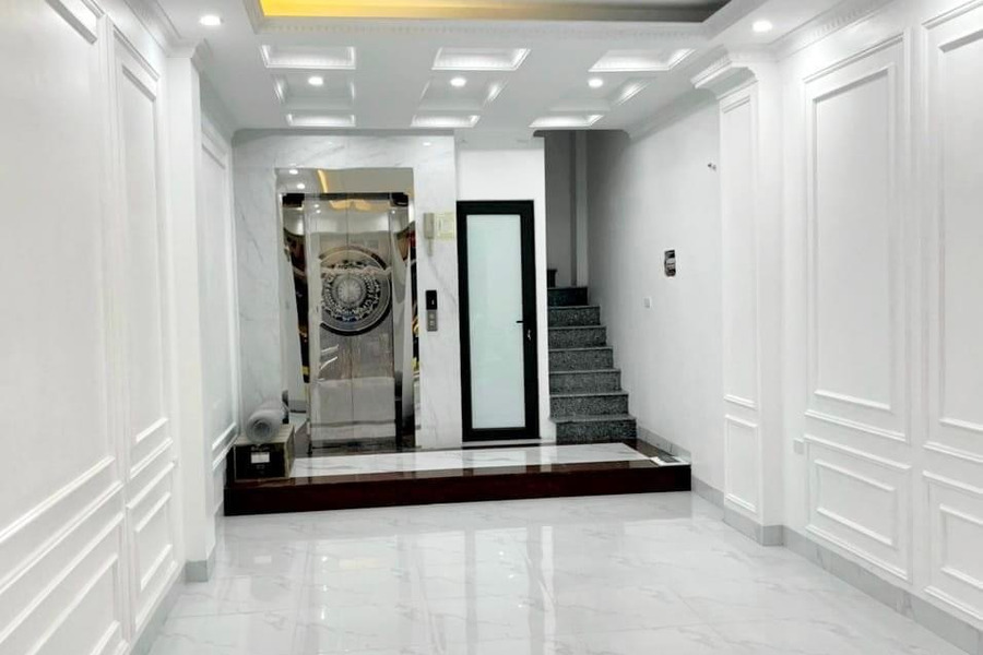 Bán nhà Lạc Long Quân 35m2, thang máy, kinh doanh văn phòng-01