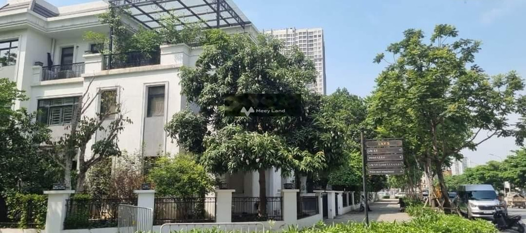 Phú Thượng, Hà Nội, bán biệt thự có diện tích trung bình 180m2, căn nhà bao gồm 4 PN thuận tiện đi lại