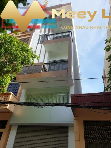 Cần bán nhà 4 tầng hướng Đông Bắc mặt đường thuộc khu đô thị mới Hoà Vượng, thành phố Nam Định, có diện tích 48m2-01